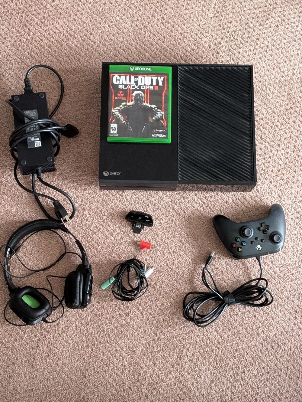 Xbox One 500GB Console Black Bundle With Controller Headset Game
